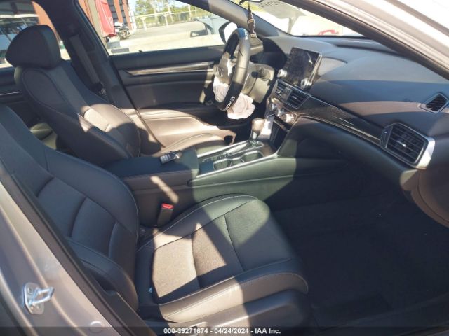 Photo 4 VIN: 1HGCV1F30NA117439 - HONDA ACCORD 