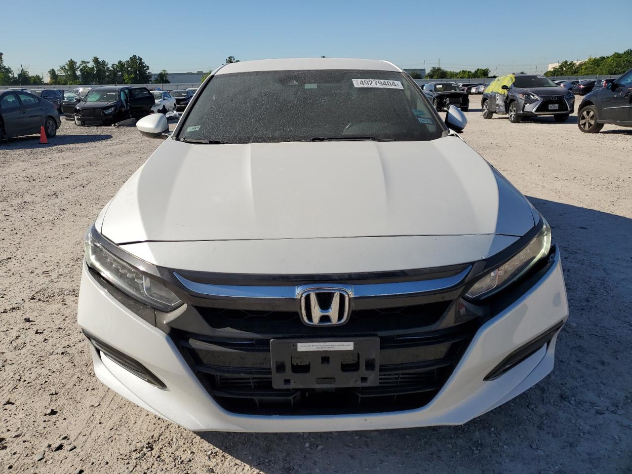 Photo 4 VIN: 1HGCV1F31JA020177 - HONDA ACCORD 