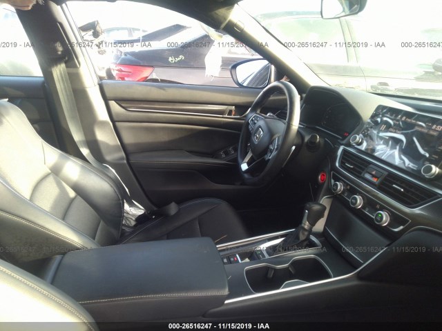 Photo 4 VIN: 1HGCV1F31JA021815 - HONDA ACCORD SEDAN 