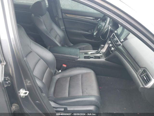 Photo 4 VIN: 1HGCV1F31JA054281 - HONDA ACCORD 