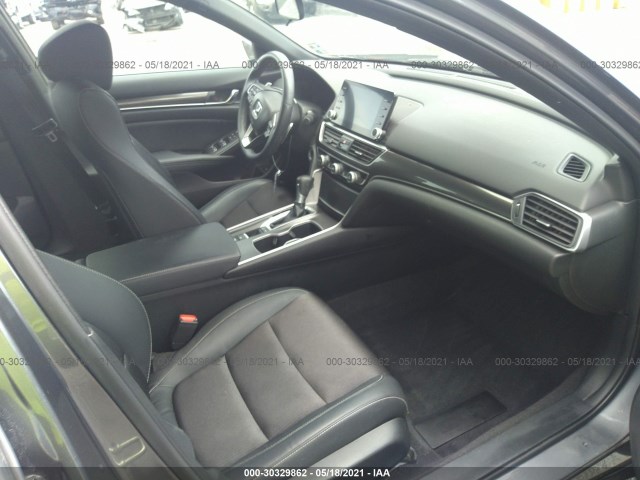 Photo 4 VIN: 1HGCV1F31JA163016 - HONDA ACCORD SEDAN 