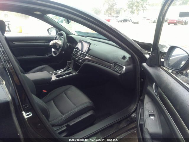 Photo 4 VIN: 1HGCV1F31JA172363 - HONDA ACCORD SEDAN 