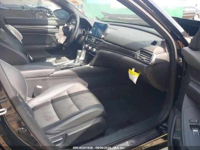 Photo 4 VIN: 1HGCV1F31JA203899 - HONDA ACCORD 