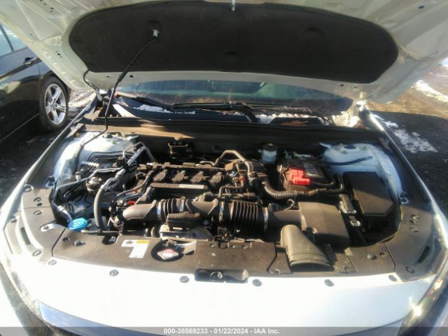 Photo 9 VIN: 1HGCV1F31JA251001 - HONDA ACCORD 