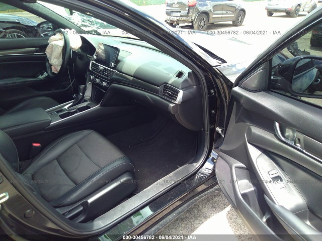 Photo 4 VIN: 1HGCV1F31JA251810 - HONDA ACCORD SEDAN 