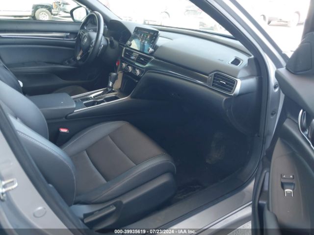 Photo 4 VIN: 1HGCV1F31KA028099 - HONDA ACCORD 