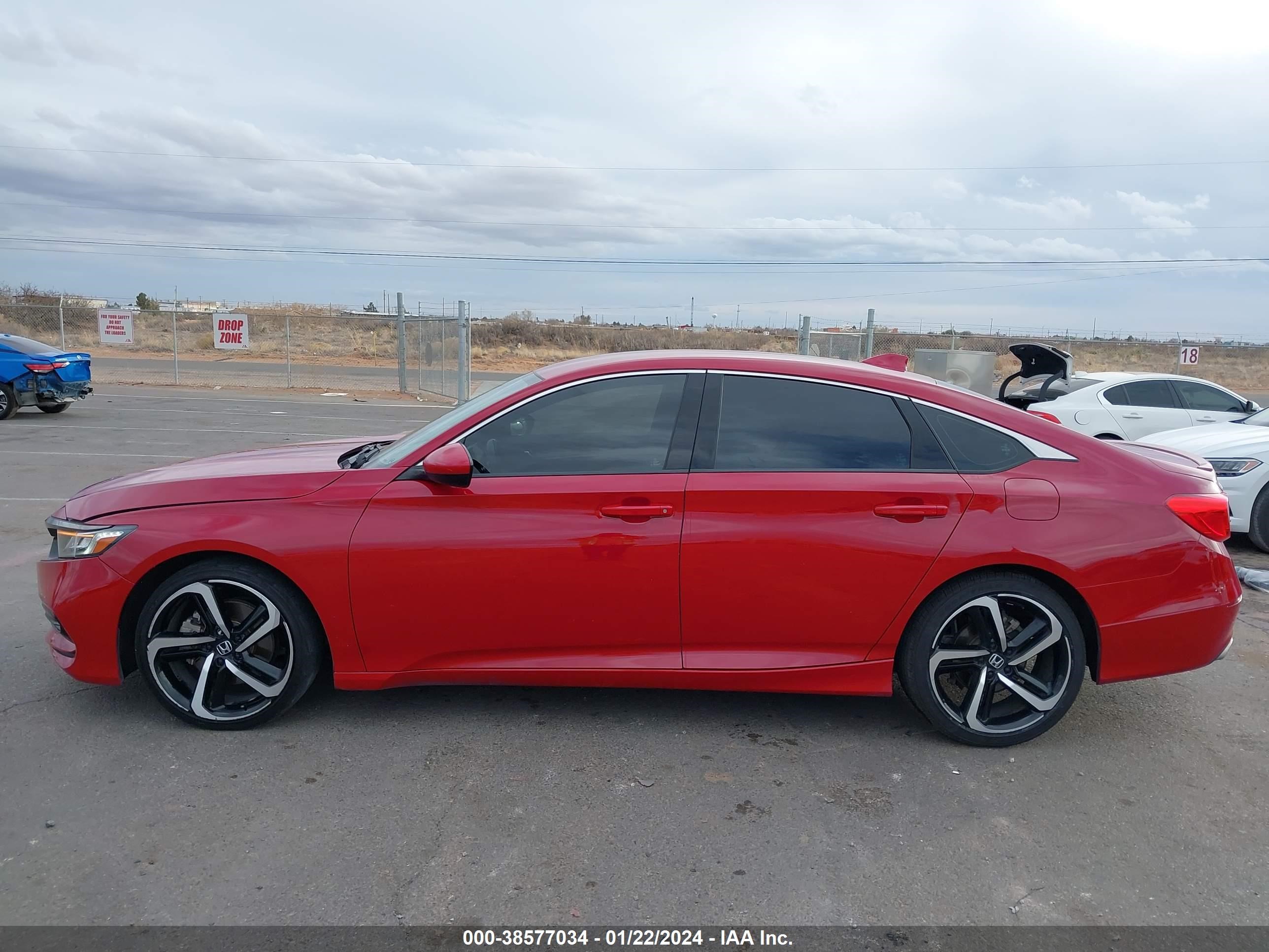 Photo 13 VIN: 1HGCV1F31LA087056 - HONDA ACCORD 