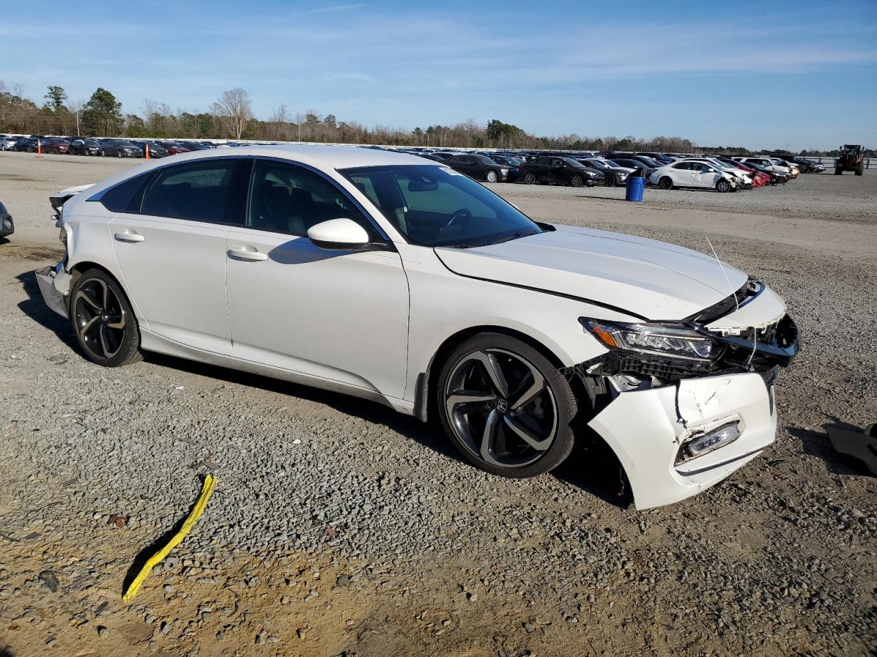 Photo 3 VIN: 1HGCV1F31LA142749 - HONDA ACCORD 