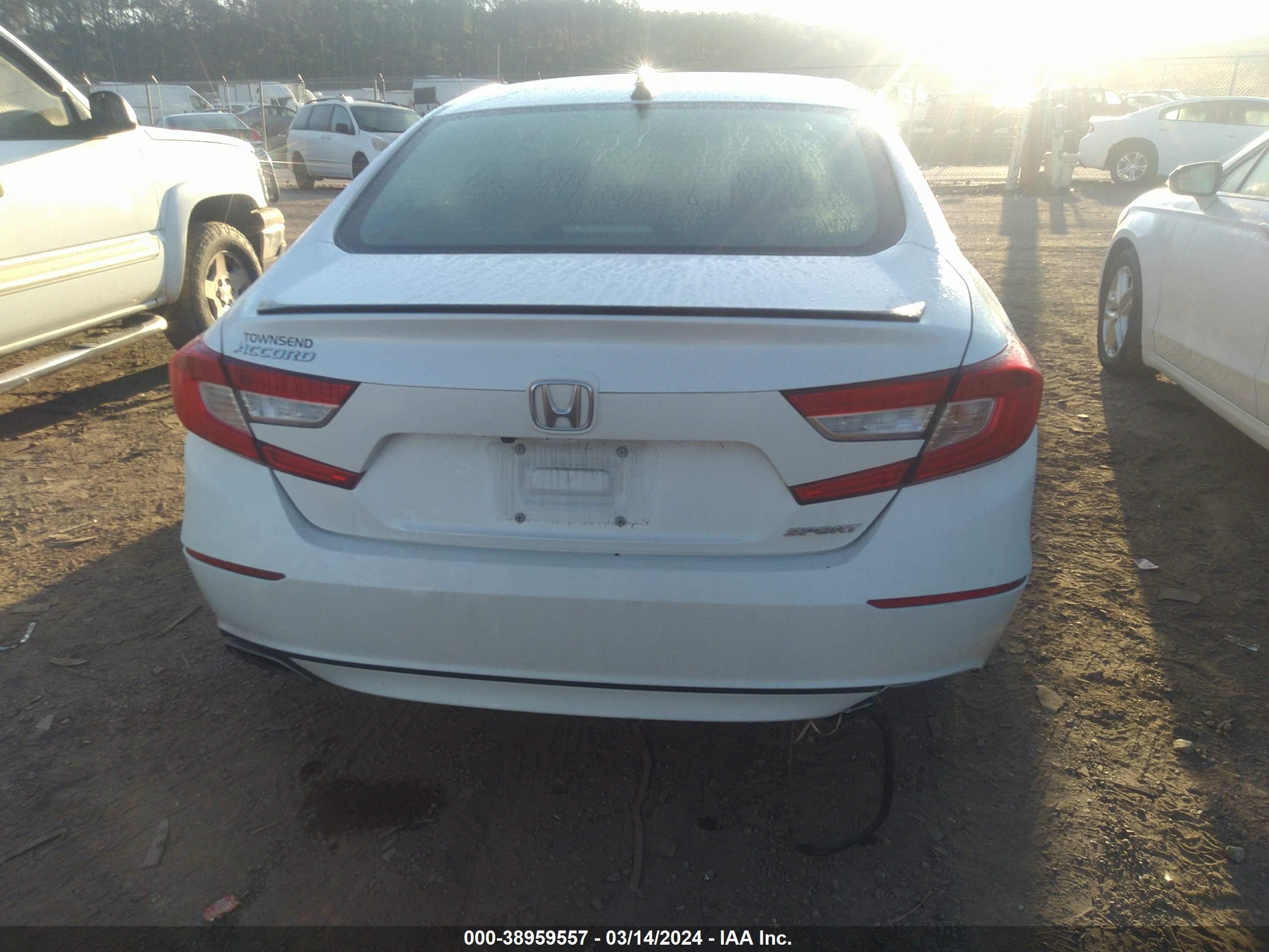 Photo 20 VIN: 1HGCV1F31NA105400 - HONDA ACCORD 