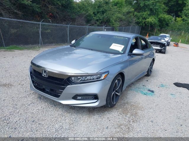 Photo 1 VIN: 1HGCV1F32JA008815 - HONDA ACCORD 