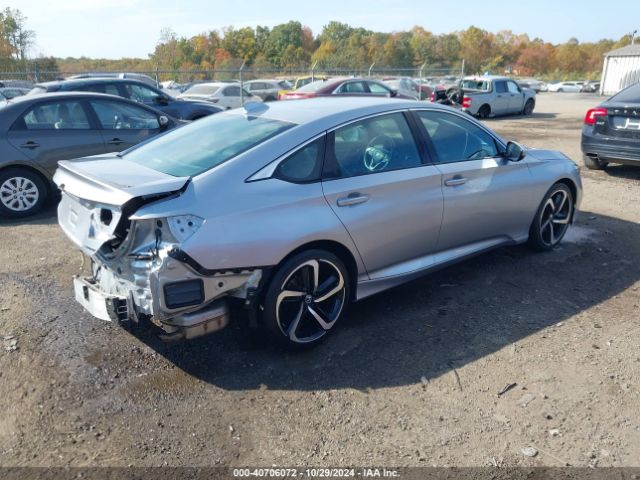 Photo 3 VIN: 1HGCV1F32JA223580 - HONDA ACCORD 