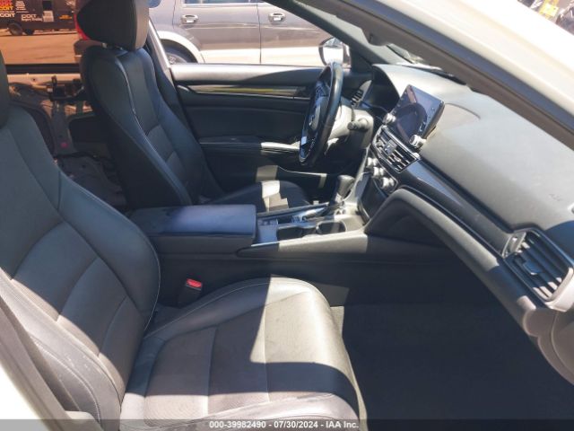 Photo 4 VIN: 1HGCV1F32JA226835 - HONDA ACCORD 