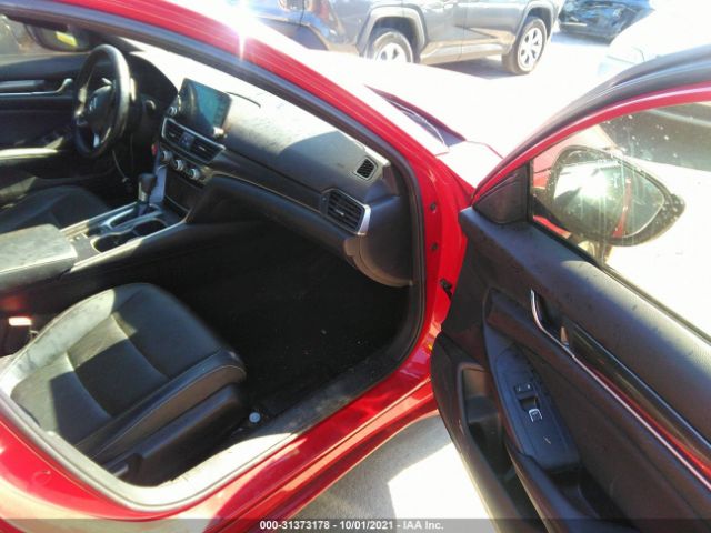 Photo 4 VIN: 1HGCV1F32JA261259 - HONDA ACCORD SEDAN 