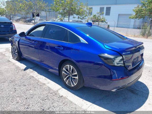 Photo 2 VIN: 1HGCV1F32LA069066 - HONDA ACCORD 