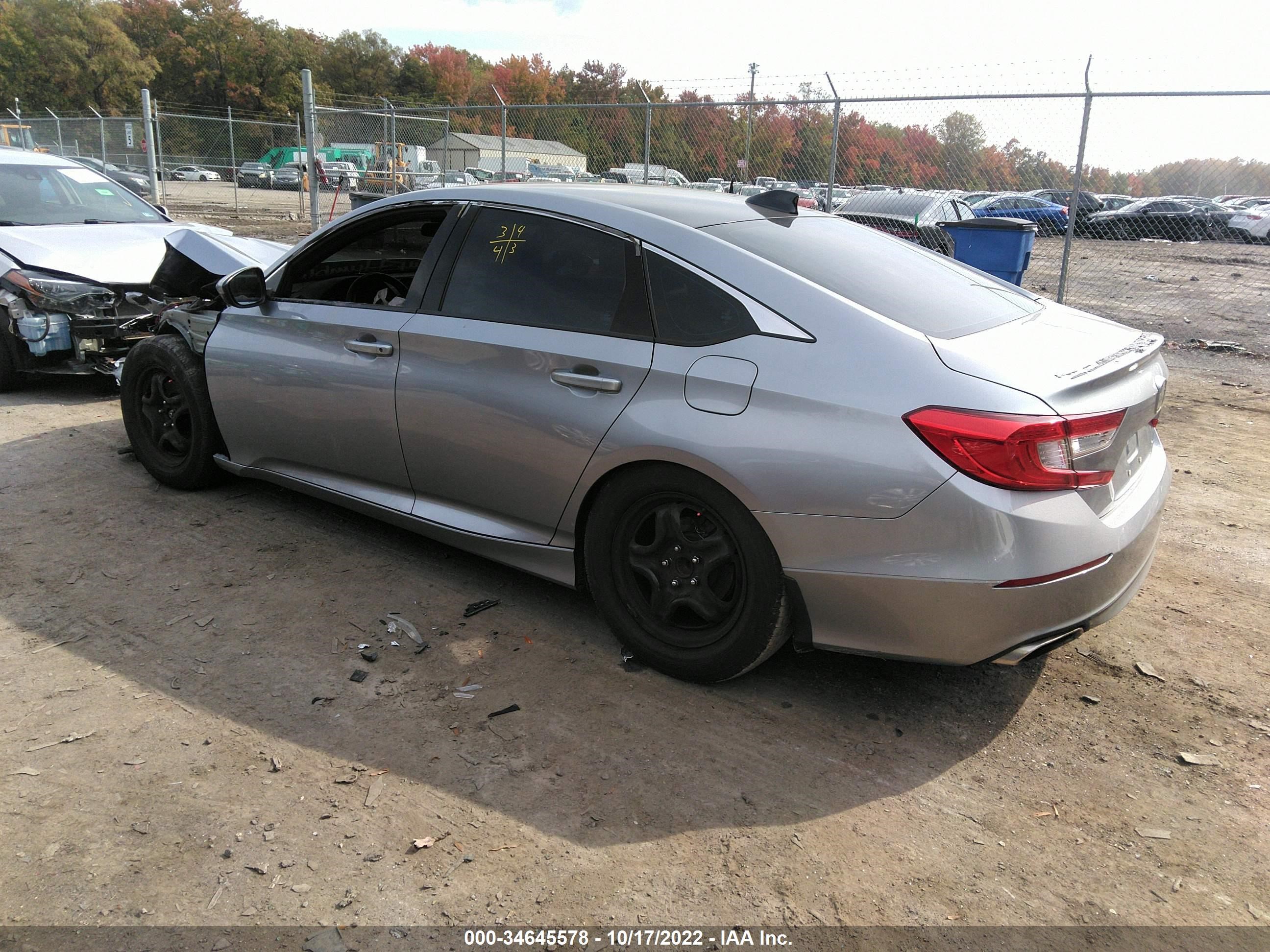 Photo 2 VIN: 1HGCV1F32LA088538 - HONDA ACCORD 