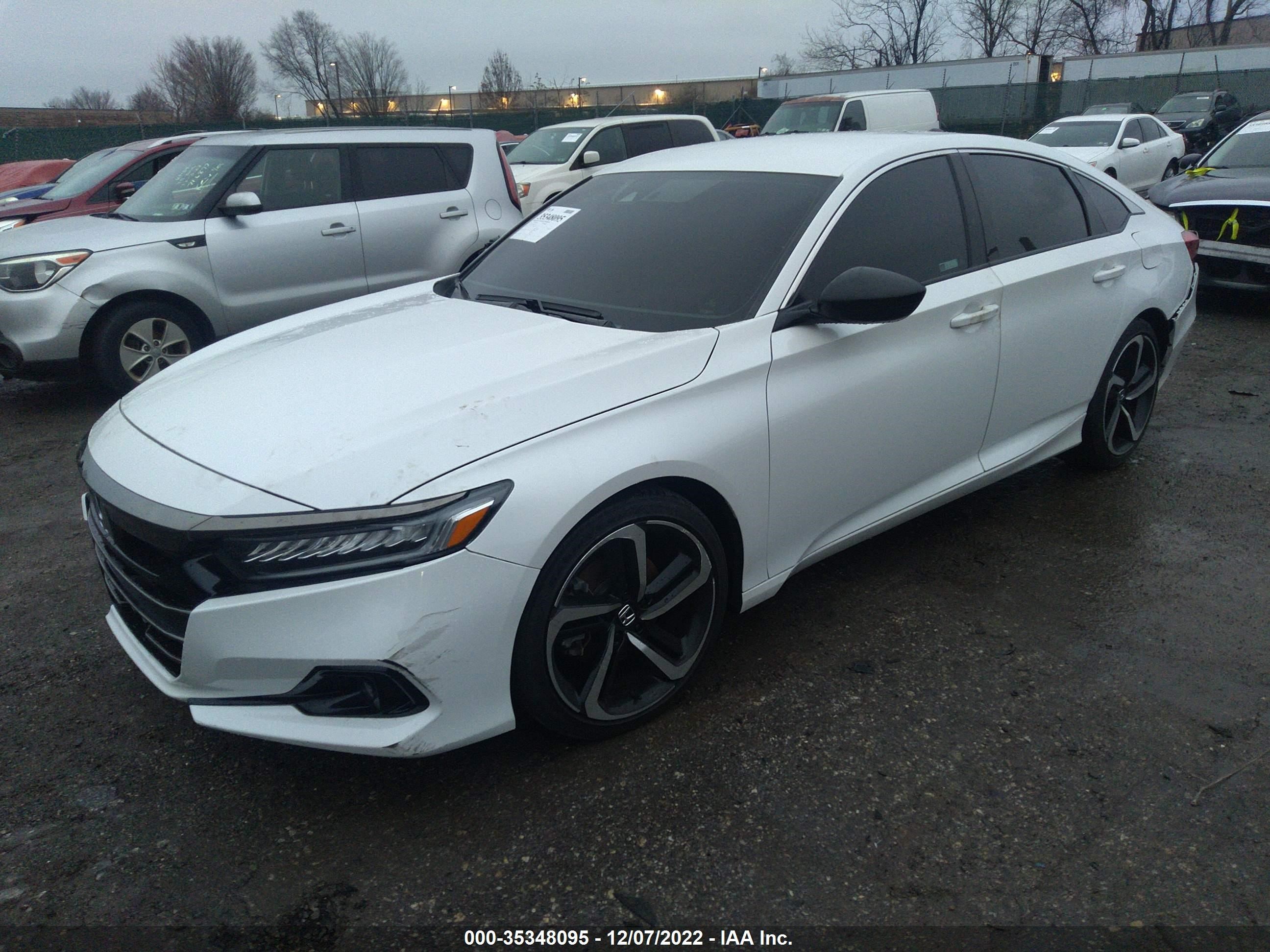 Photo 1 VIN: 1HGCV1F32MA105758 - HONDA ACCORD 