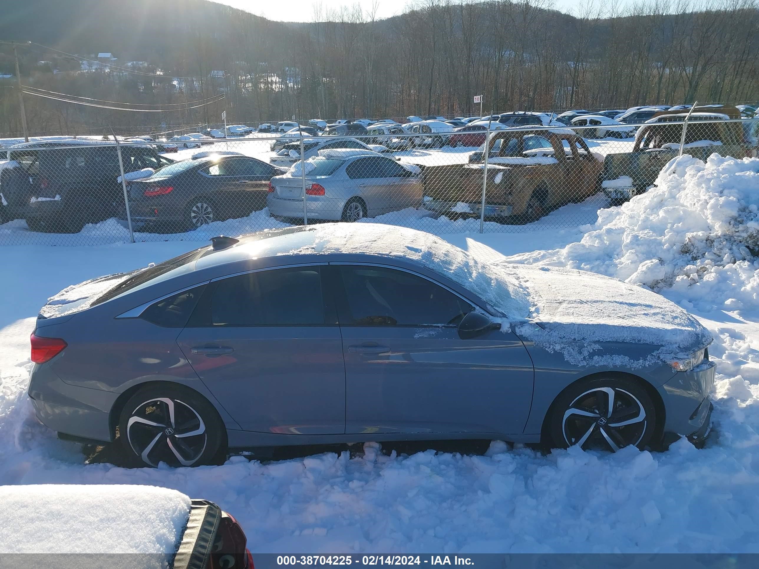 Photo 12 VIN: 1HGCV1F32NA005922 - HONDA ACCORD 