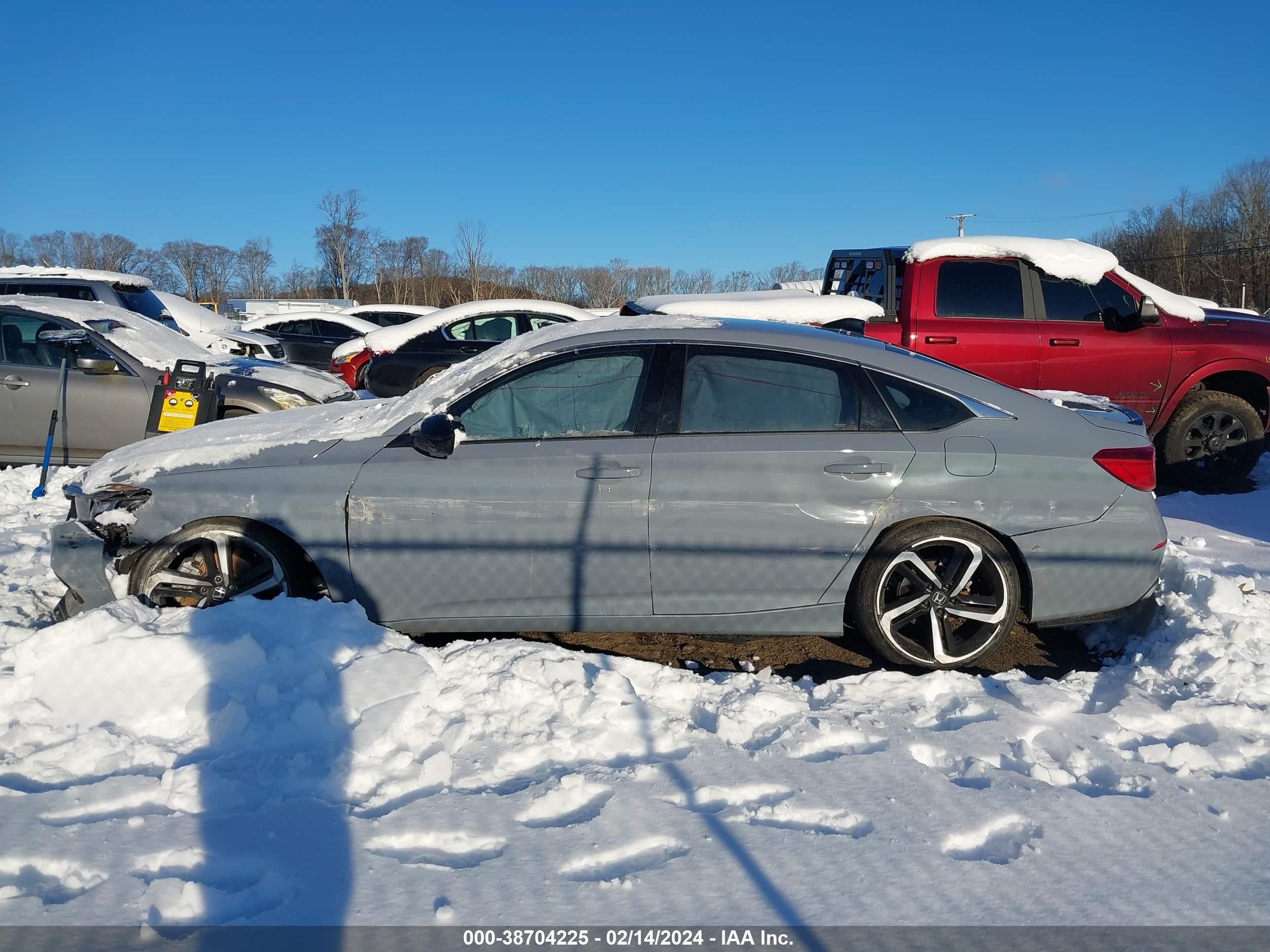 Photo 13 VIN: 1HGCV1F32NA005922 - HONDA ACCORD 