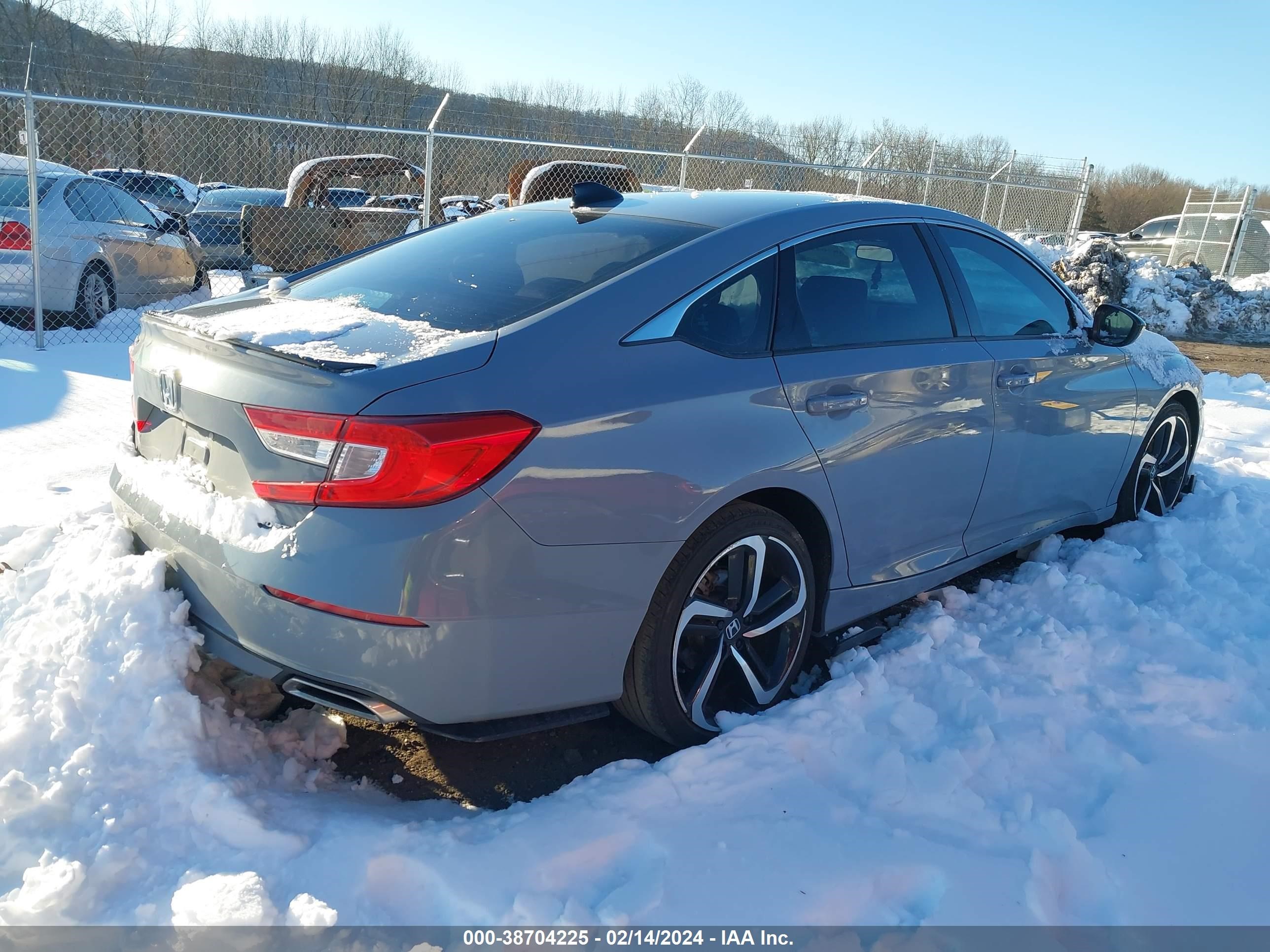 Photo 3 VIN: 1HGCV1F32NA005922 - HONDA ACCORD 