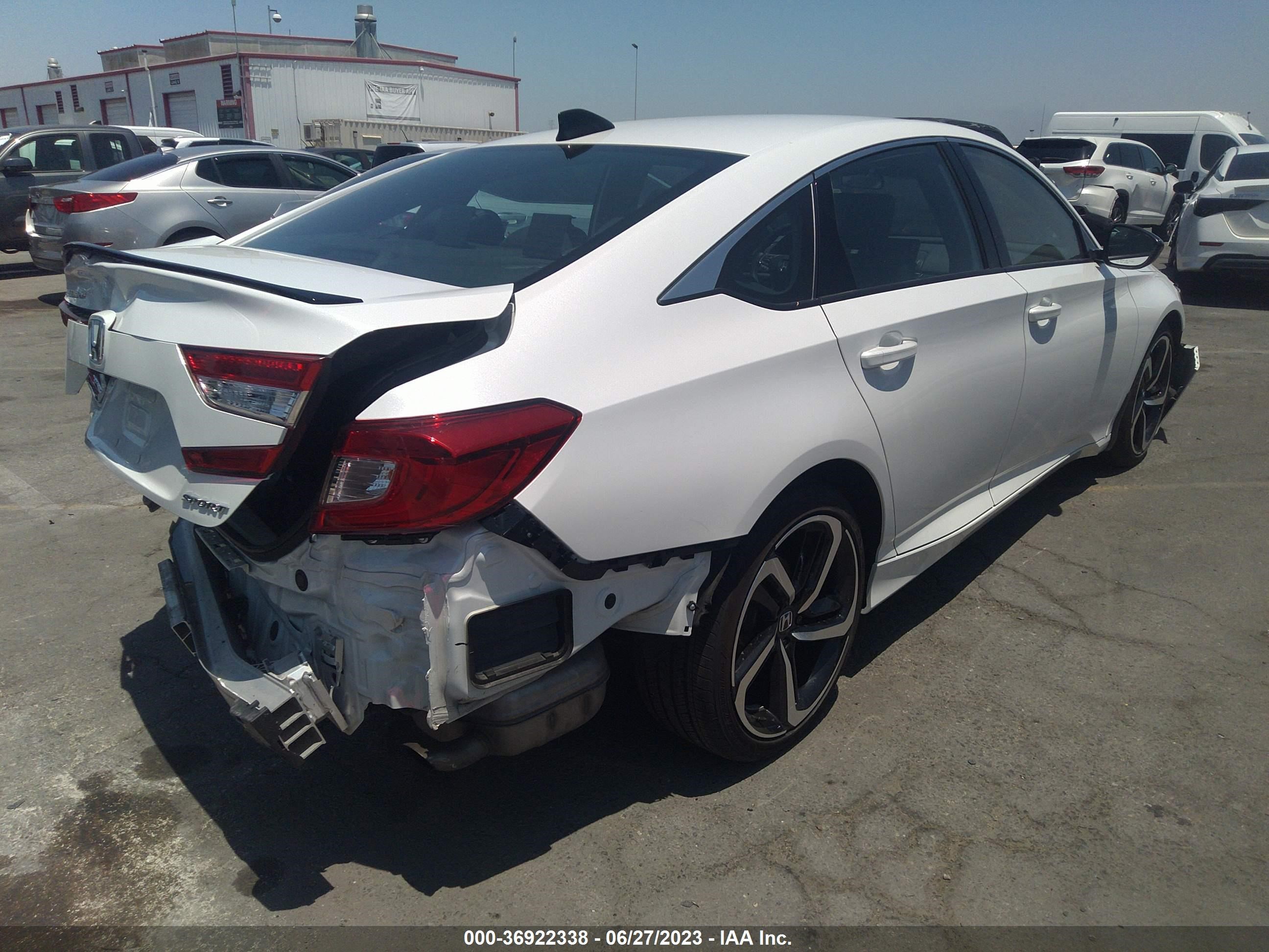 Photo 3 VIN: 1HGCV1F32NA078823 - HONDA ACCORD 