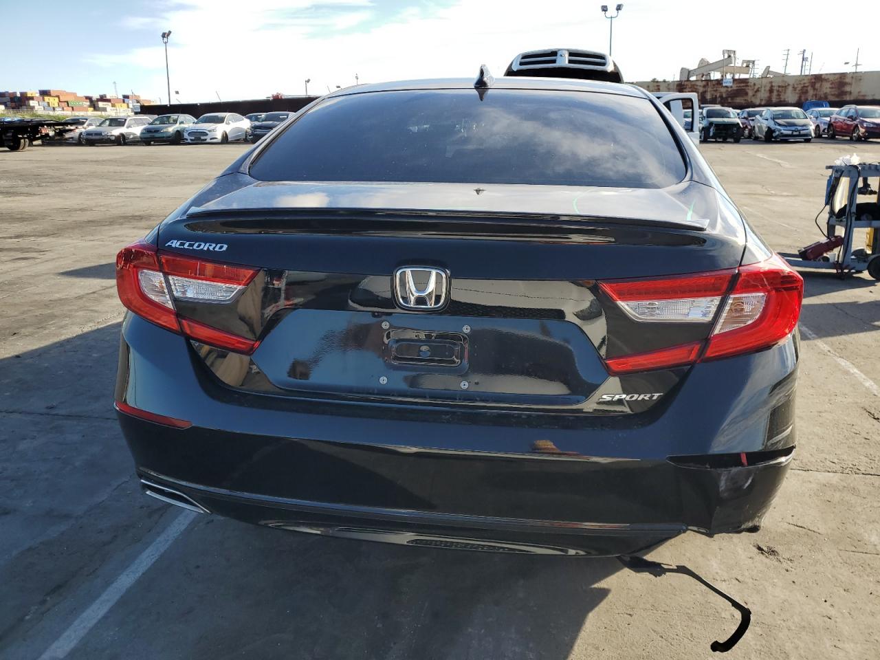 Photo 5 VIN: 1HGCV1F32NA113697 - HONDA ACCORD 