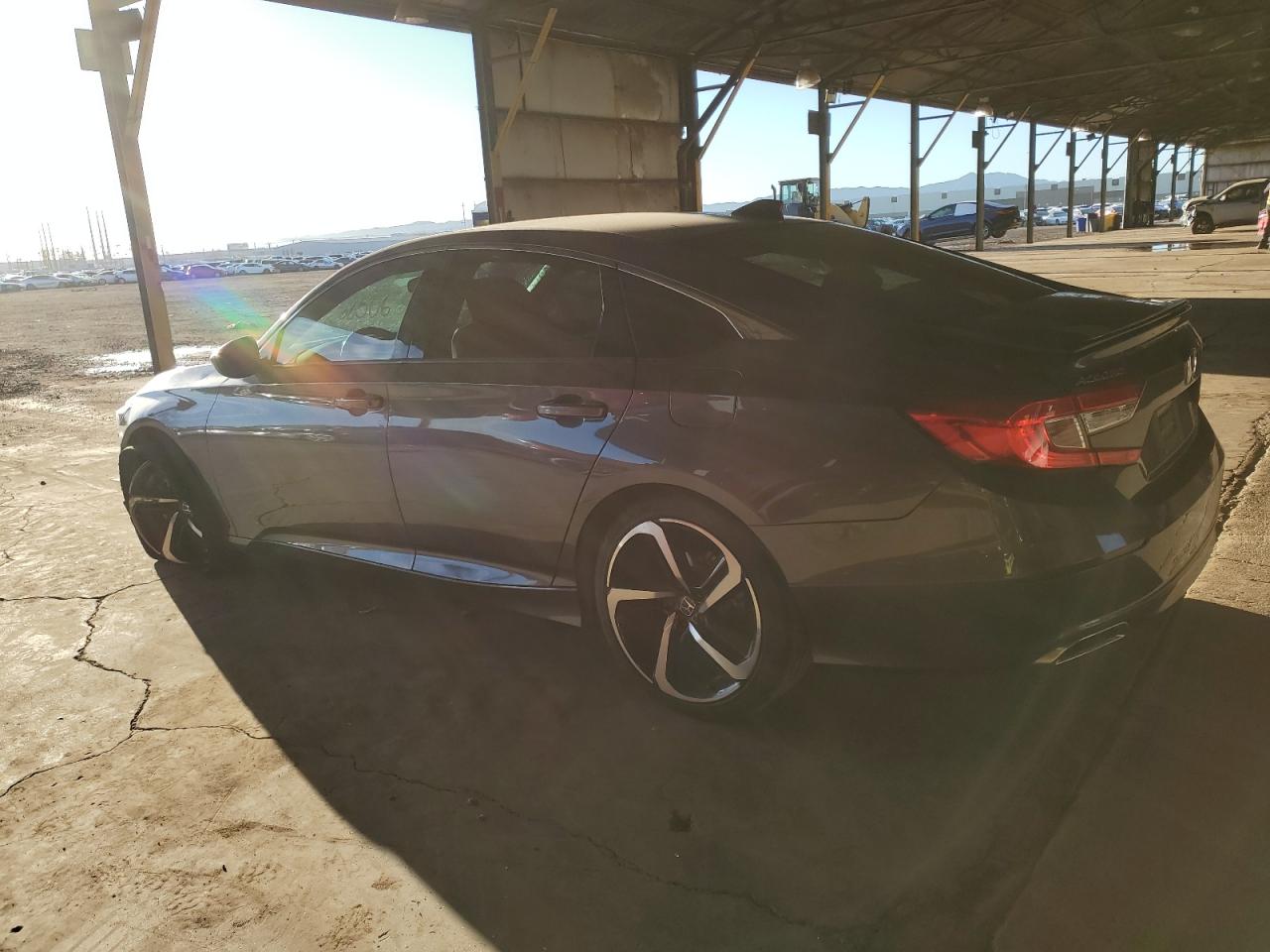 Photo 1 VIN: 1HGCV1F33JA011769 - HONDA ACCORD 