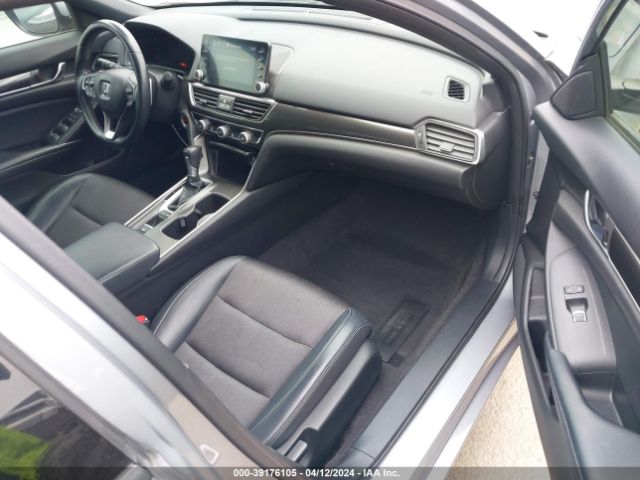 Photo 4 VIN: 1HGCV1F33JA063578 - HONDA ACCORD 