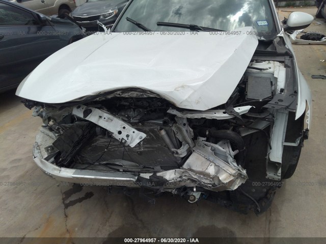 Photo 5 VIN: 1HGCV1F33JA112004 - HONDA ACCORD SEDAN 