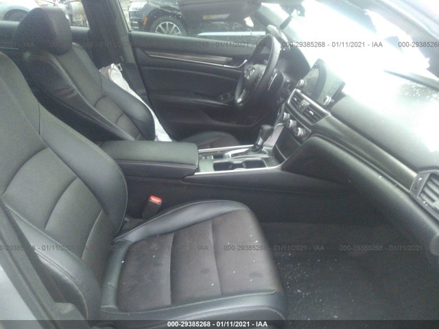 Photo 4 VIN: 1HGCV1F33JA125688 - HONDA ACCORD SEDAN 