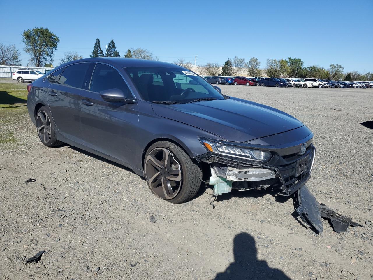 Photo 3 VIN: 1HGCV1F33JA135203 - HONDA ACCORD 