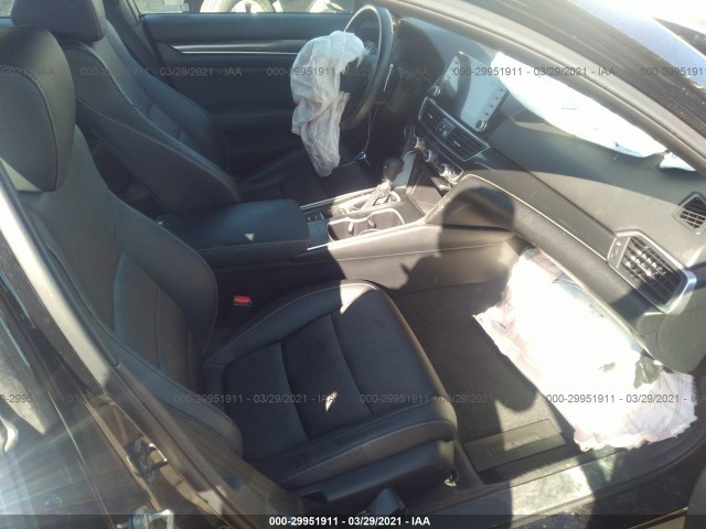 Photo 4 VIN: 1HGCV1F33JA143978 - HONDA ACCORD SEDAN 