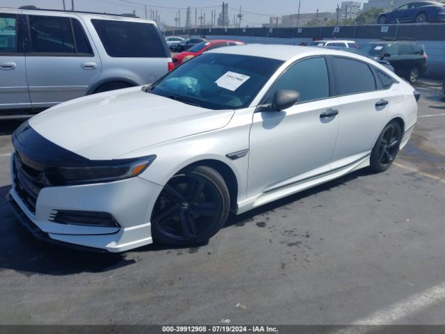 Photo 1 VIN: 1HGCV1F33JA180979 - HONDA ACCORD 