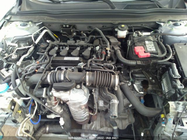 Photo 9 VIN: 1HGCV1F33JA231218 - HONDA ACCORD SEDAN 