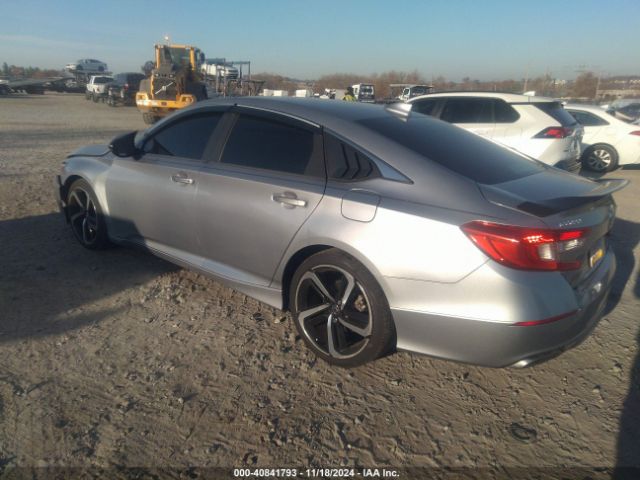 Photo 2 VIN: 1HGCV1F33JA231218 - HONDA ACCORD 