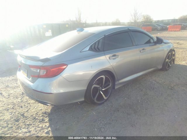 Photo 3 VIN: 1HGCV1F33JA231218 - HONDA ACCORD 