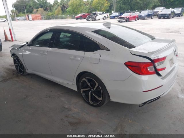 Photo 2 VIN: 1HGCV1F33JA235561 - HONDA ACCORD 