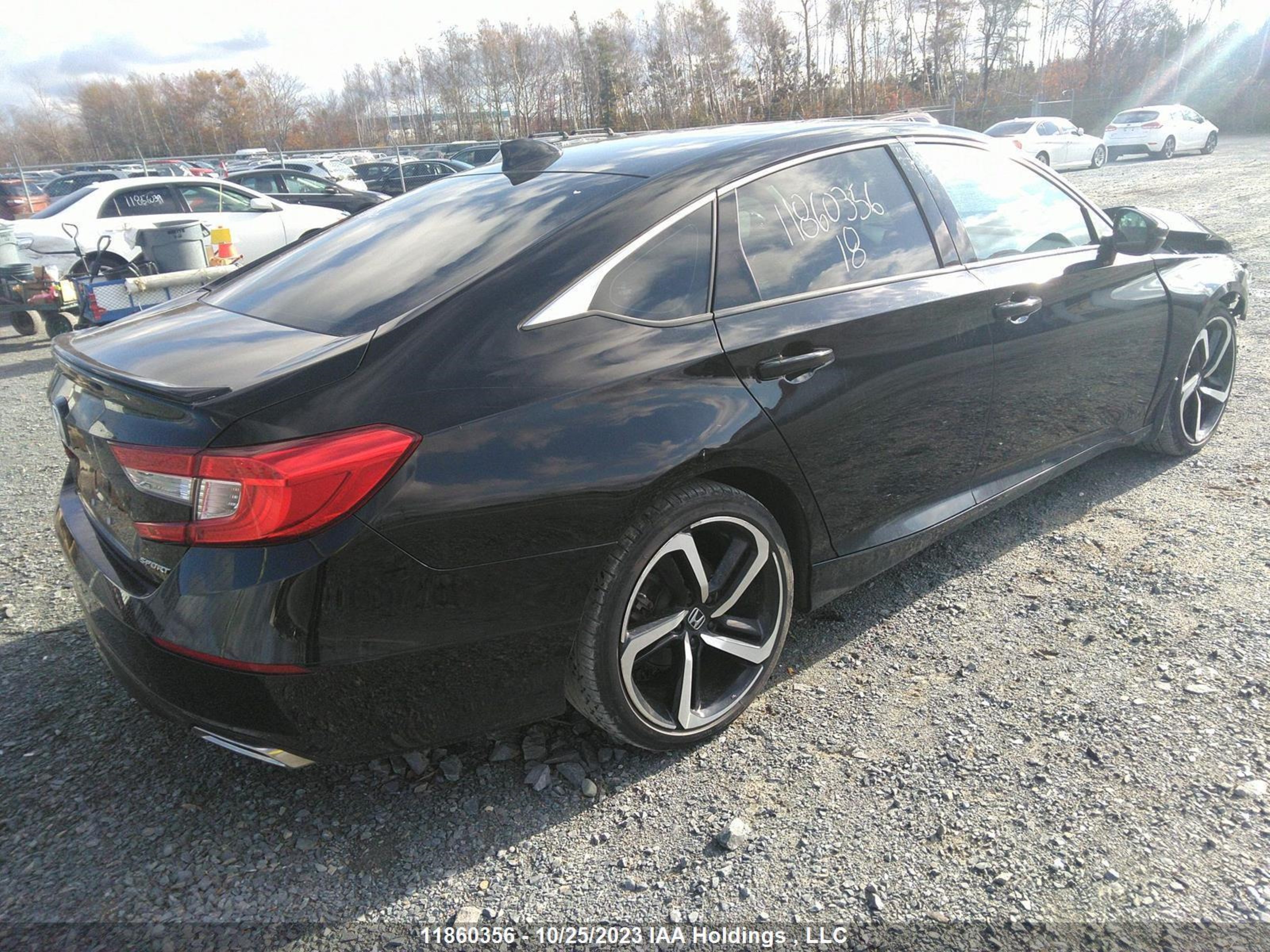 Photo 3 VIN: 1HGCV1F33JA807289 - HONDA ACCORD 