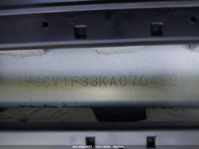 Photo 8 VIN: 1HGCV1F33KA070452 - HONDA ACCORD 