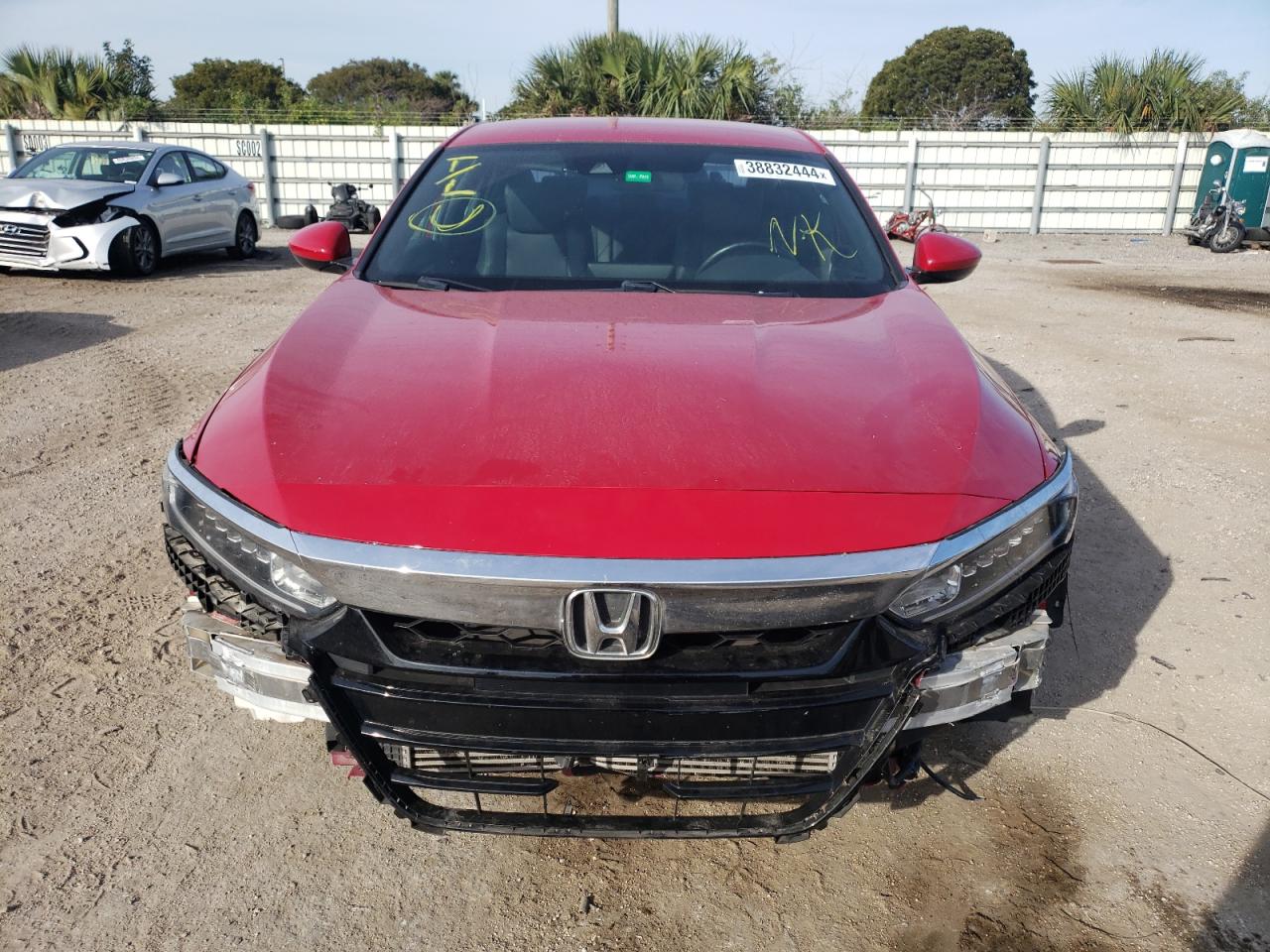 Photo 4 VIN: 1HGCV1F33KA144372 - HONDA ACCORD 