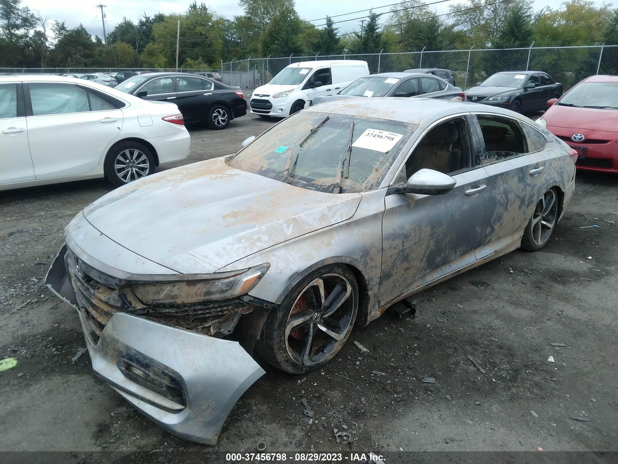 Photo 1 VIN: 1HGCV1F33LA106108 - HONDA ACCORD 