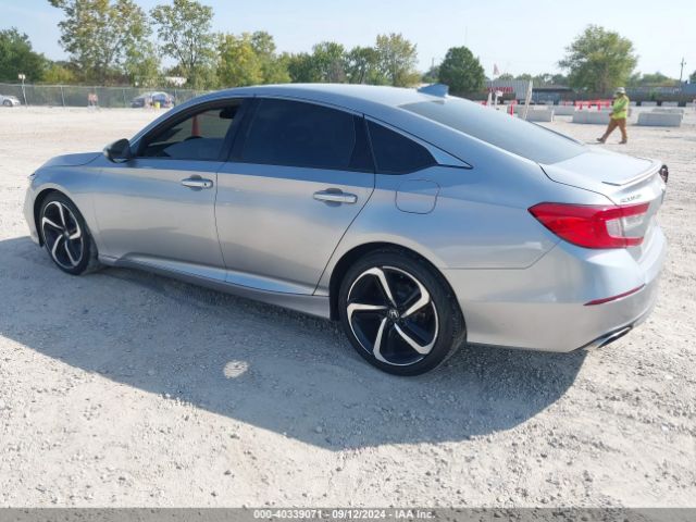 Photo 2 VIN: 1HGCV1F33LA107582 - HONDA ACCORD 