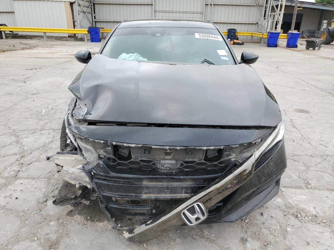 Photo 4 VIN: 1HGCV1F33LA137519 - HONDA ACCORD 