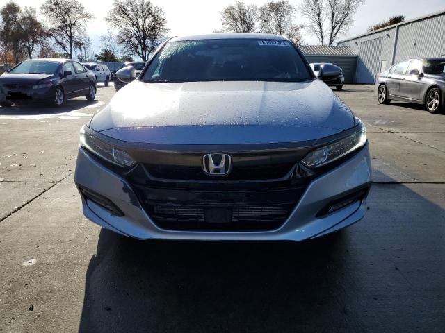 Photo 4 VIN: 1HGCV1F33LA140730 - HONDA ACCORD 