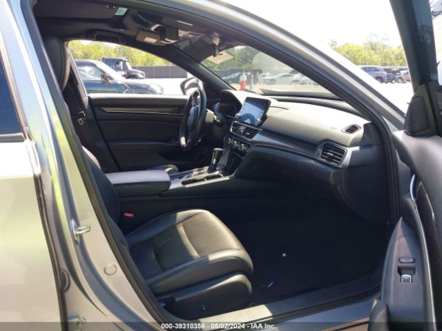 Photo 4 VIN: 1HGCV1F34JA170848 - HONDA ACCORD 