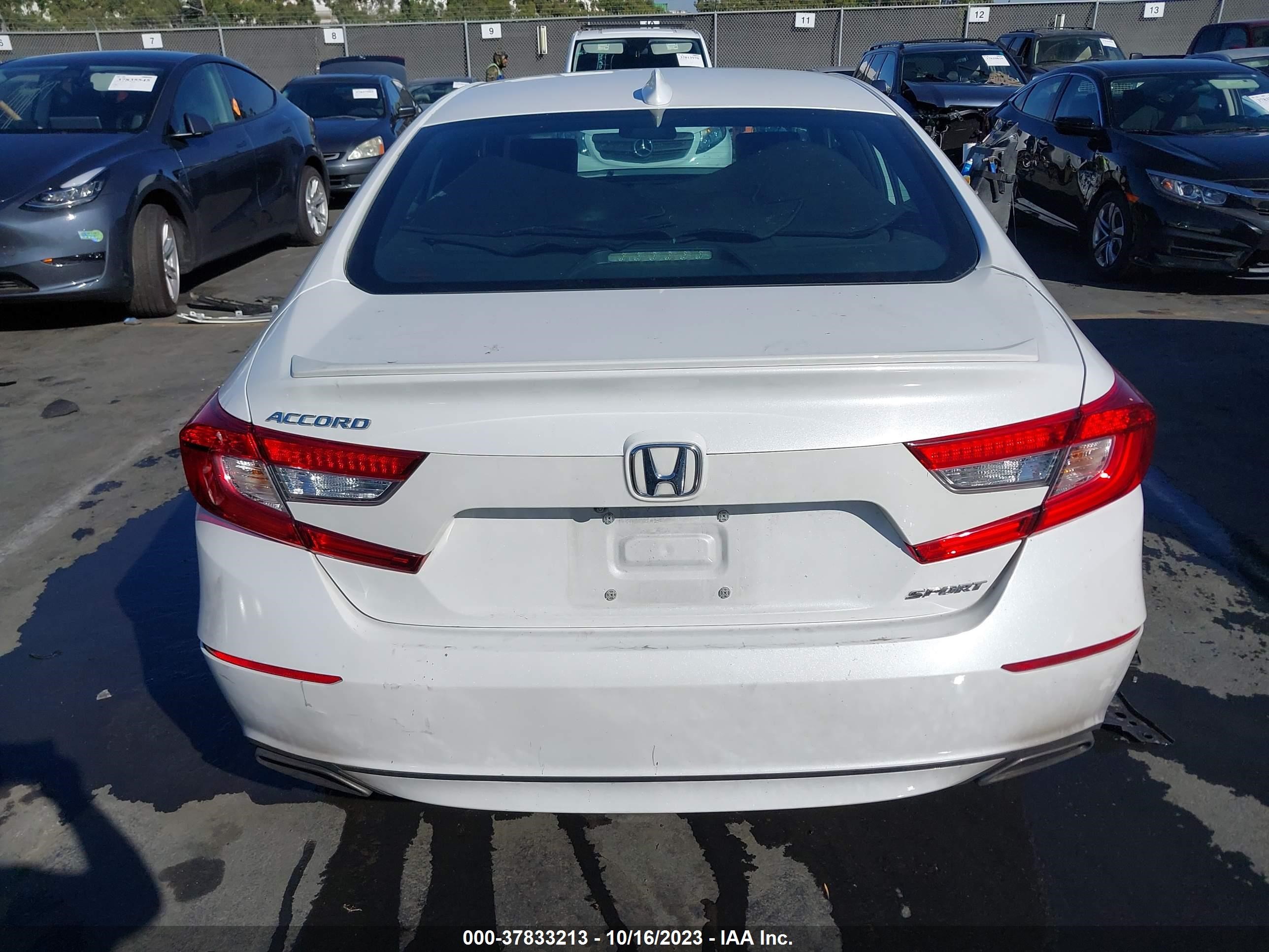 Photo 16 VIN: 1HGCV1F34JA186497 - HONDA ACCORD 