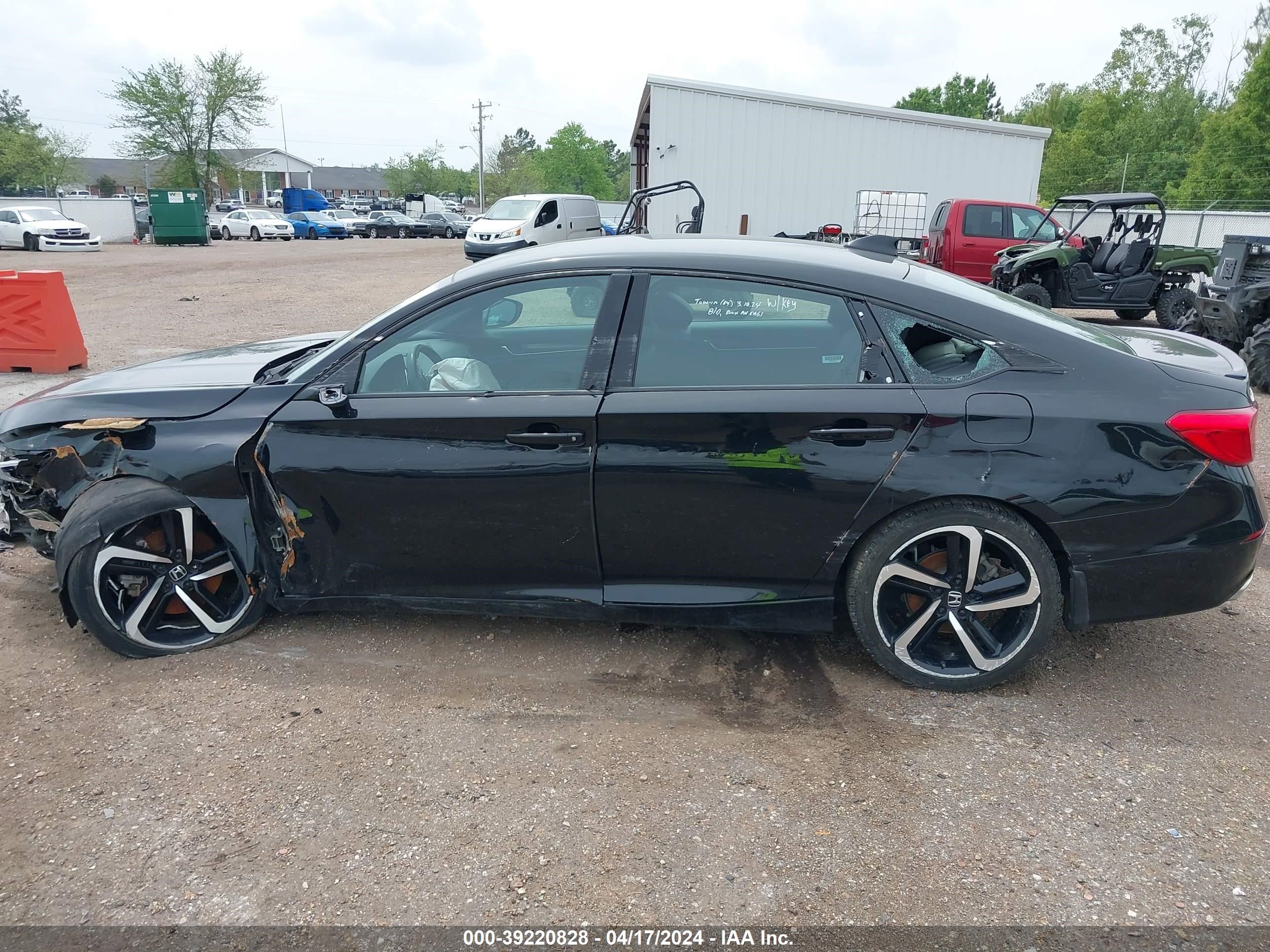 Photo 13 VIN: 1HGCV1F34LA014828 - HONDA ACCORD 