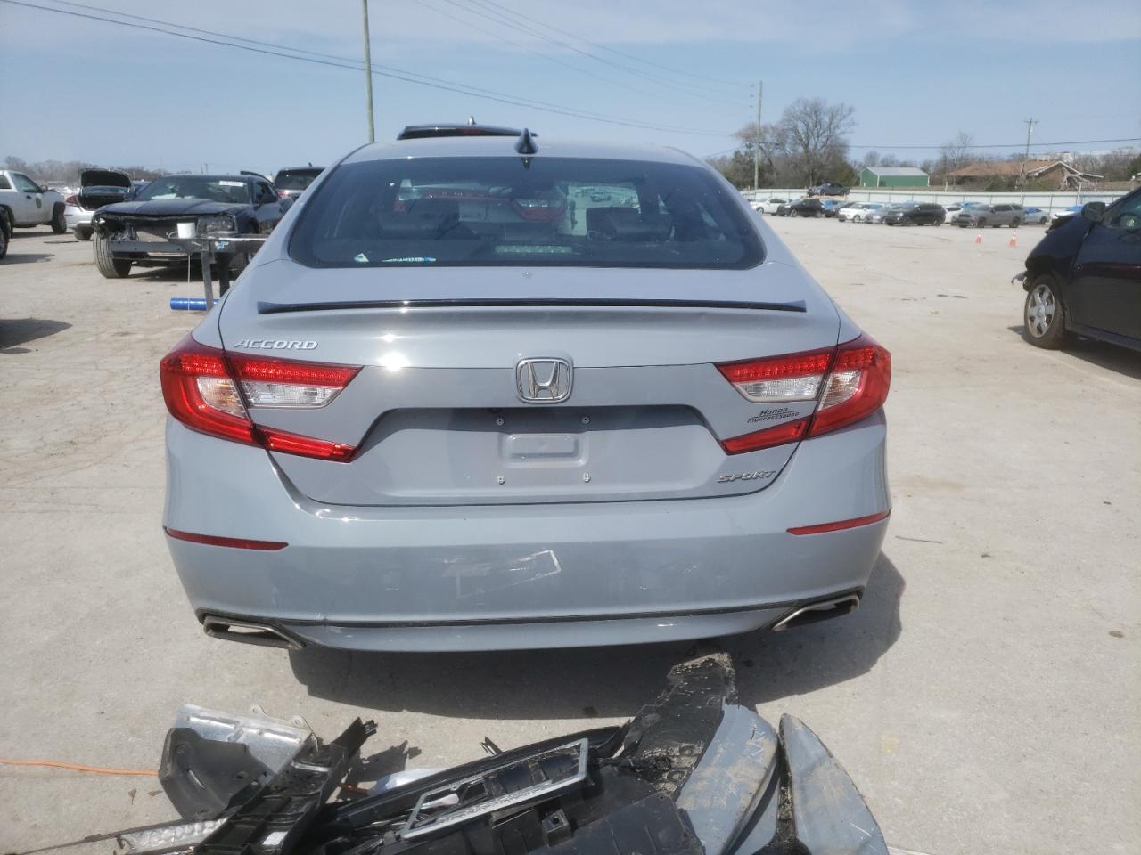 Photo 5 VIN: 1HGCV1F34MA000400 - HONDA ACCORD 