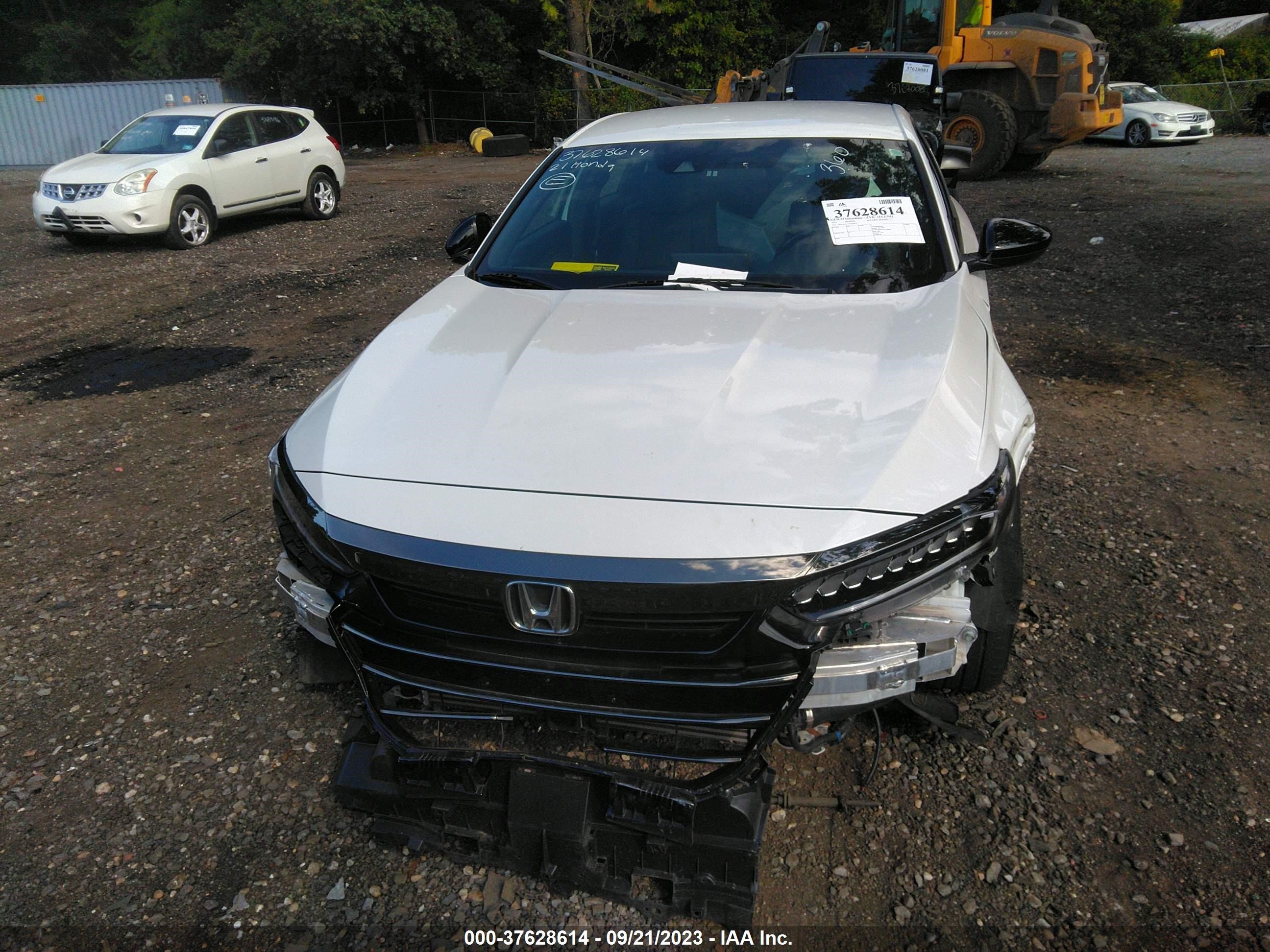 Photo 11 VIN: 1HGCV1F34MA019111 - HONDA ACCORD 