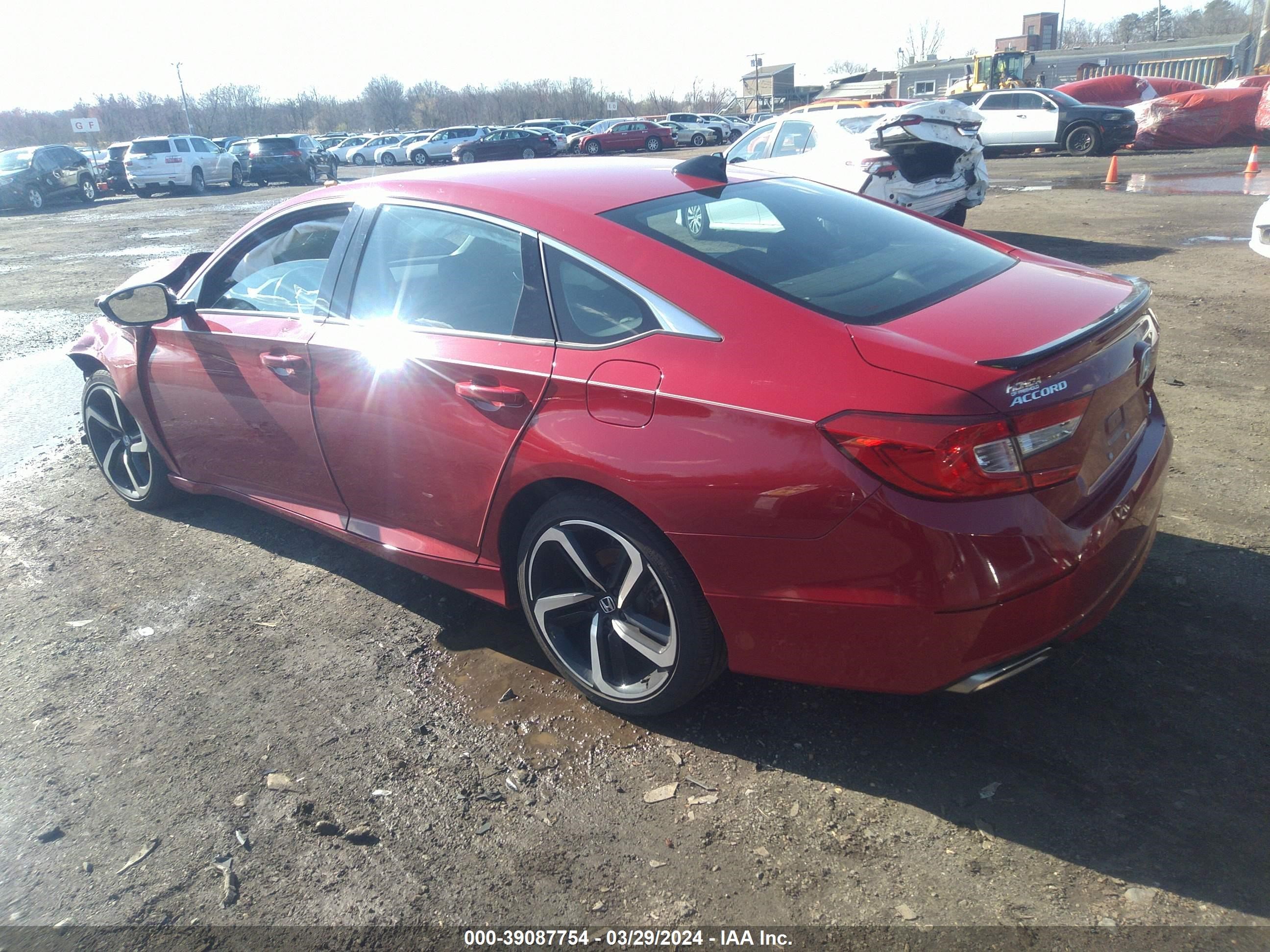 Photo 2 VIN: 1HGCV1F34MA101372 - HONDA ACCORD 