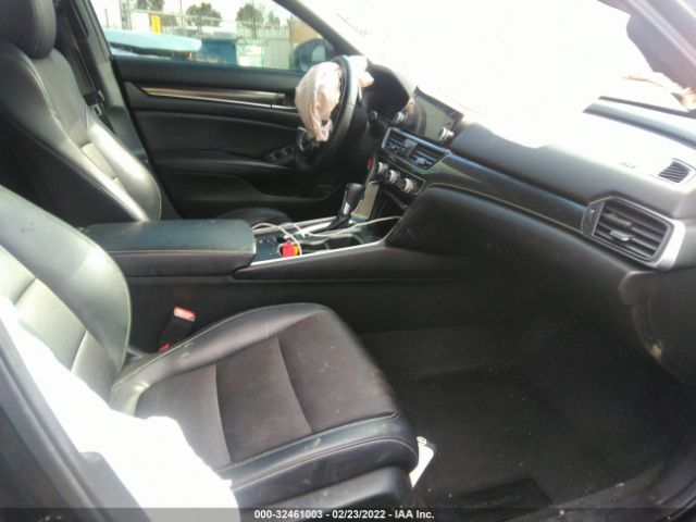 Photo 4 VIN: 1HGCV1F35JA030016 - HONDA ACCORD SEDAN 